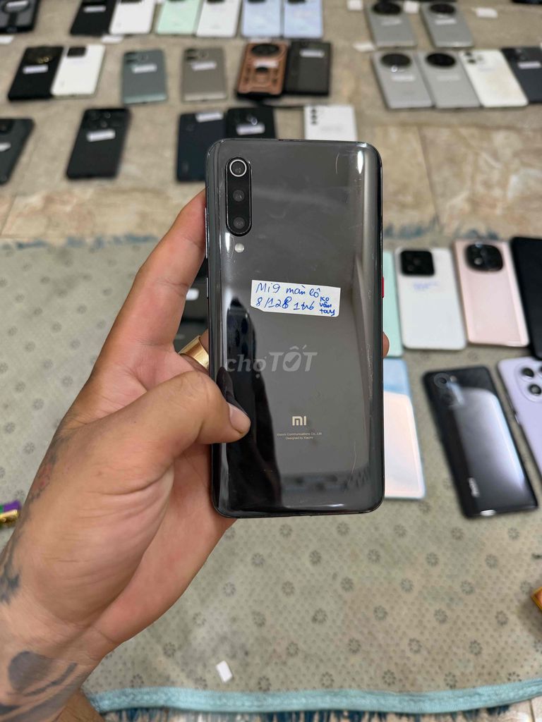 Xiaomi Mi 9 128GB Đen 8GB/128 đã thay màn. Mua bán Điện thoại tại Quận Tân Bình Tp Hồ Chí Minh được đăng bởi Nguyễn Thắng Mobile hình 1