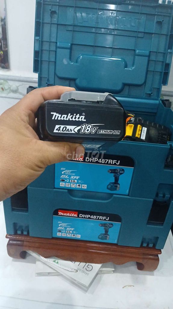 Pin Makita 18V 4Ah chính hãng. Mua bán Đồ chuyên dụng, Giống nuôi trồng tại Thành phố Dĩ An Bình Dương được đăng bởi Thành Long hình 1