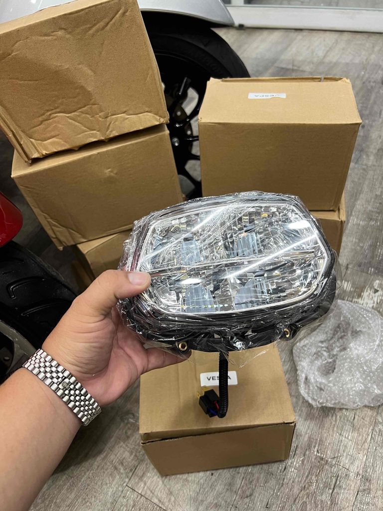 Đèn Led 2 tầng Gắn Cho Vespa Sprint