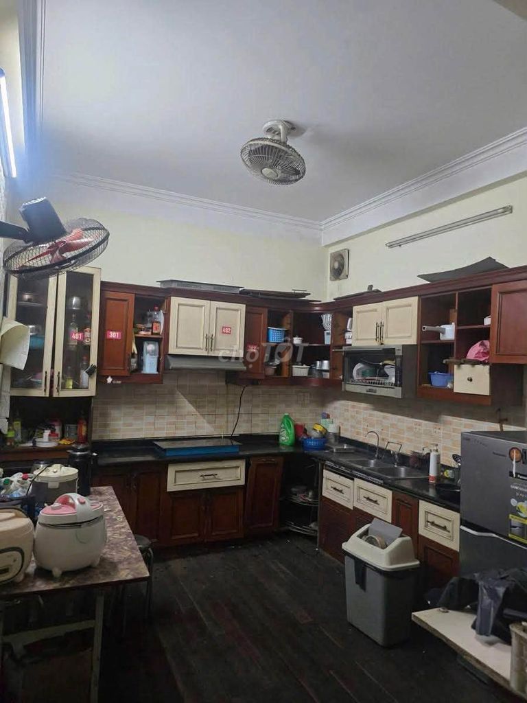 Дом 5 этажей 50м2, 7 комнат в аренду, 60 млн/мес, Ханойский университет