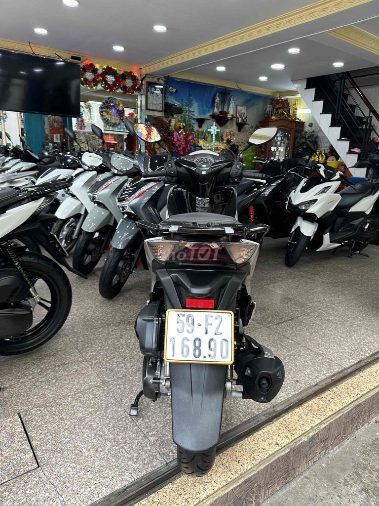 SH 150i 2019 Bạc Porsche Smartkey BSTP Chính Chủ. Mua bán Xe máy tại Quận Gò Vấp Tp Hồ Chí Minh được đăng bởi Ngô Hà hình 6