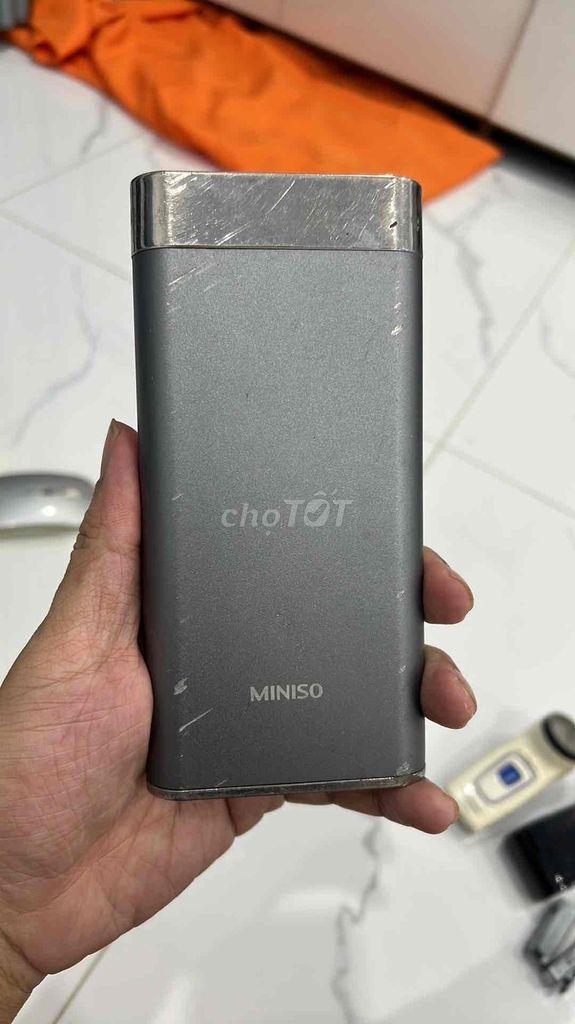 Sạc dự phòng MINISO Y2200 20000 mAh Xám. Mua bán Phụ kiện (Màn hình, Chuột...) tại Huyện Hoài Đức Hà Nội được đăng bởi Thành  hình 1