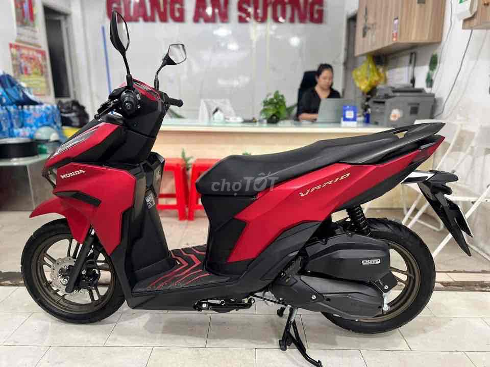 Honda Vario 125 2026 матовый красно-черный, пробег 2000 км