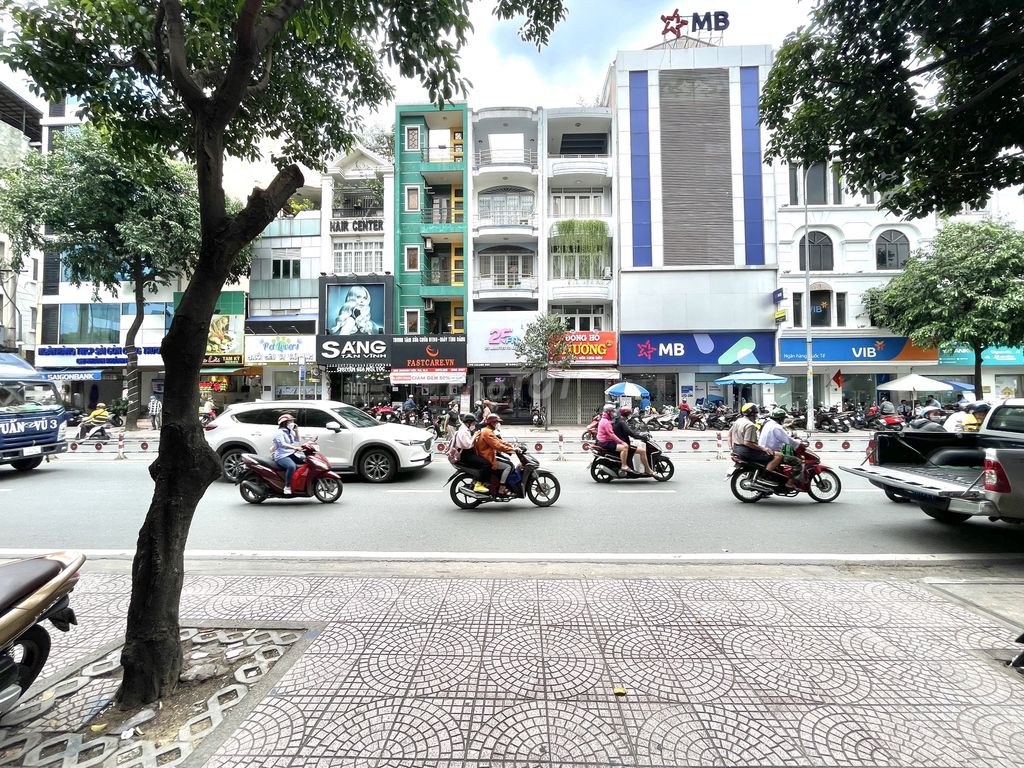 Cho thuê nhà nguyên căn 1 hầm 7 tầng 6x18m ở mặt tiền Khánh Hội Quận 4. Cho thuê nhà ở tại Quận 4 Tp Hồ Chí Minh được đăng bởi Diễm Nguyễn hình 2