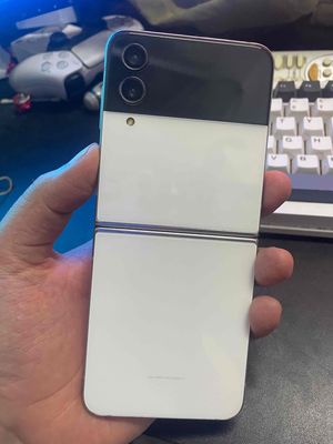 Samsung Galaxy Z Flip 4 Trắng
