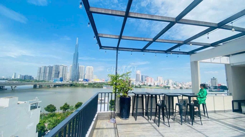 *SIÊU PHẨM* ROOFTOP NẰM NGAY TRUNG TÂM QUẬN 2