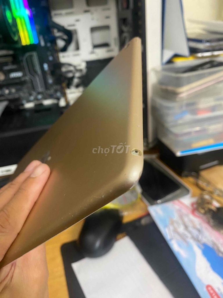ipad air 2  4g 64gb giá rẻ. Mua bán Máy tính bảng tại Quận 8 Tp Hồ Chí Minh được đăng bởi anh lục hình 2