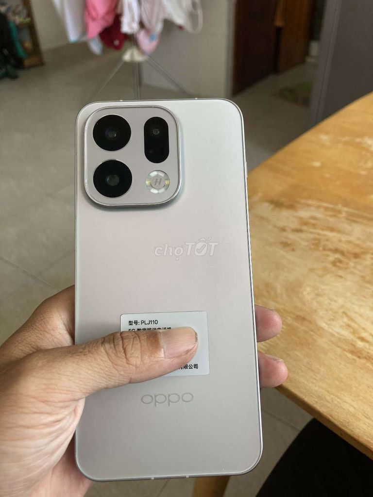 Oppo Find X9 Xám titan Như mới. Mua bán Điện thoại tại Quận 8 Tp Hồ Chí Minh được đăng bởi Trần Minh hình 1