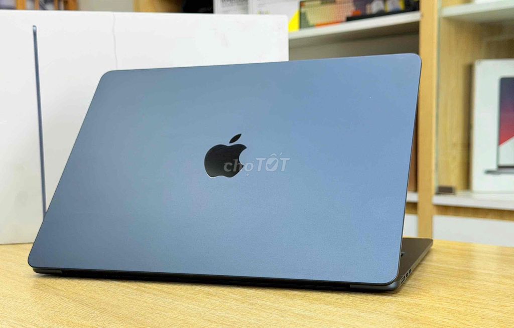 Apple MacBook Air M2 13.6 inch 16GB/256GB. Mua bán Laptop tại Quận 10 Tp Hồ Chí Minh được đăng bởi Protech hình 1