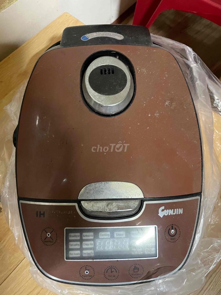 Nồi cơm điện Gunjin Nâu. Mua bán Bếp, lò, đồ điện nhà bếp tại Thành phố Vinh Nghệ An được đăng bởi trần hiếu  hình 1