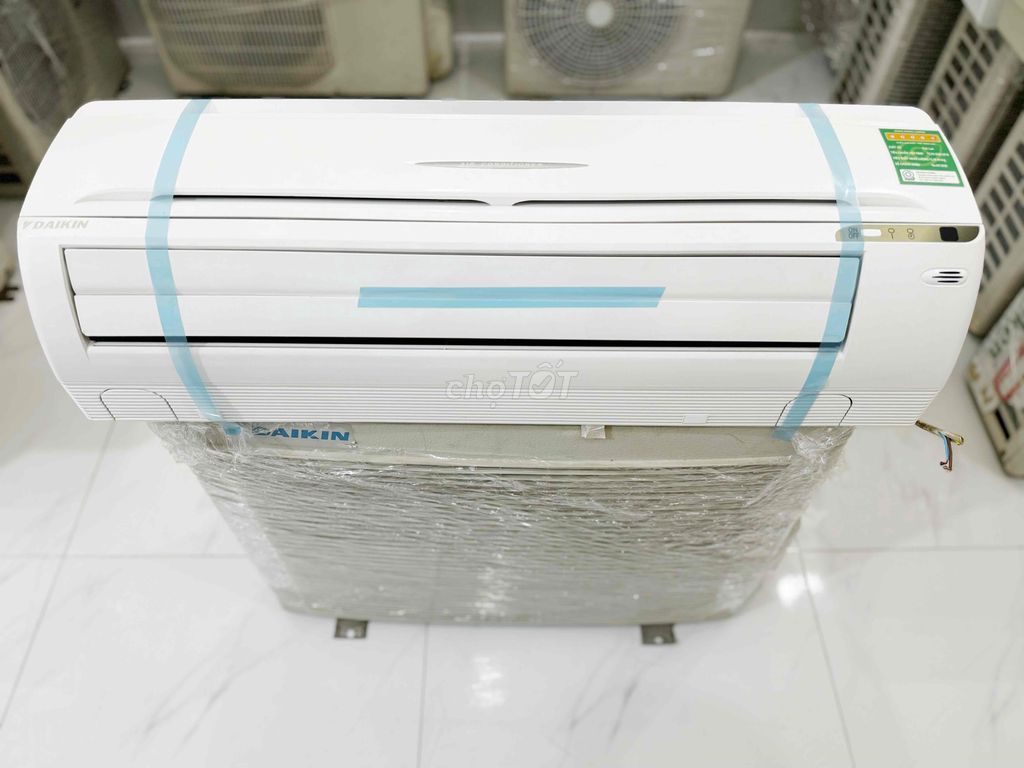 ⭕️⭕️máy lạnh DAIKIN 1hp mới 98%