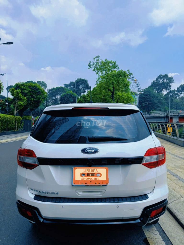 Ford Everest Trắng 12/2021 Sport 2.0 - 37.850 Km. Mua bán Ô tô tại Quận 1 Tp Hồ Chí Minh được đăng bởi tai nguyen hình 5