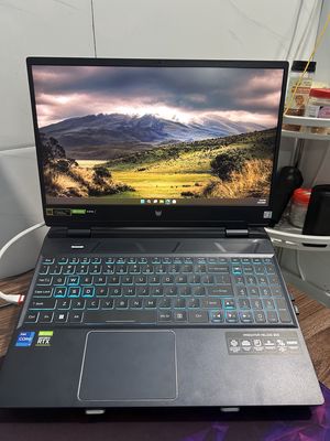 Laptop Helios 300 2022