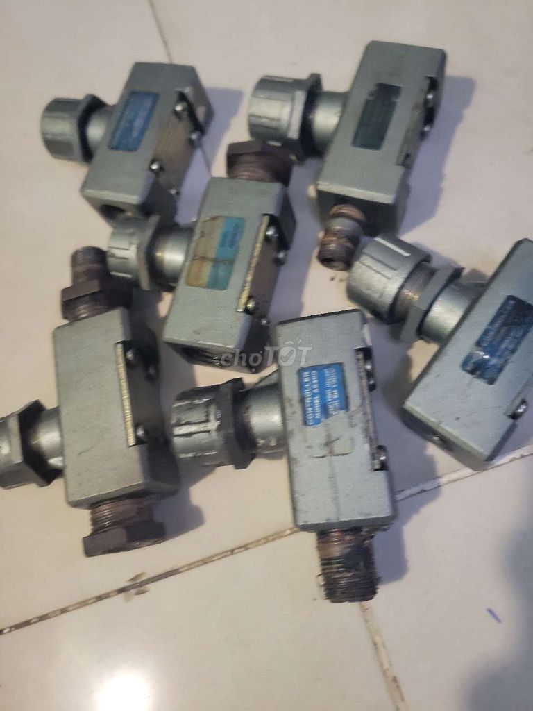 Van điều khiển khí nén SMC Nhôm Xám. Mua bán Đồ chuyên dụng, Giống nuôi trồng tại Quận 8 Tp Hồ Chí Minh được đăng bởi Tran minh hình 1