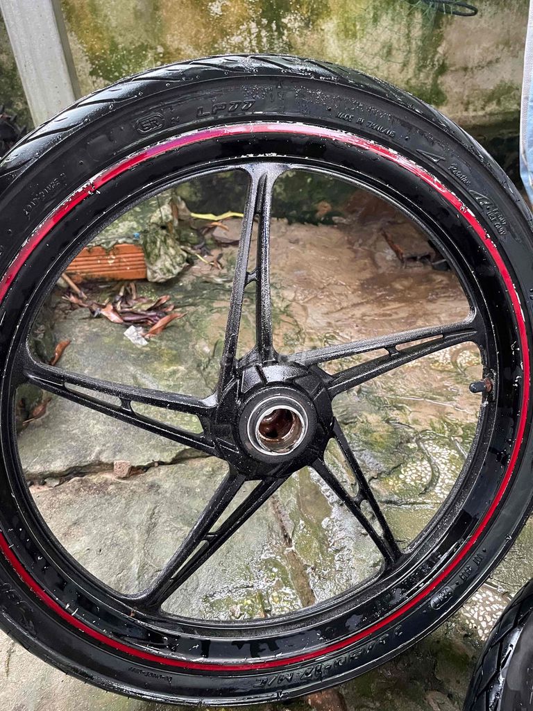 Mâm Xe Ex 2010 zin Như hình. Mua bán Phụ tùng xe tại Huyện Đức Hòa Long An được đăng bởi Minh T hình 3