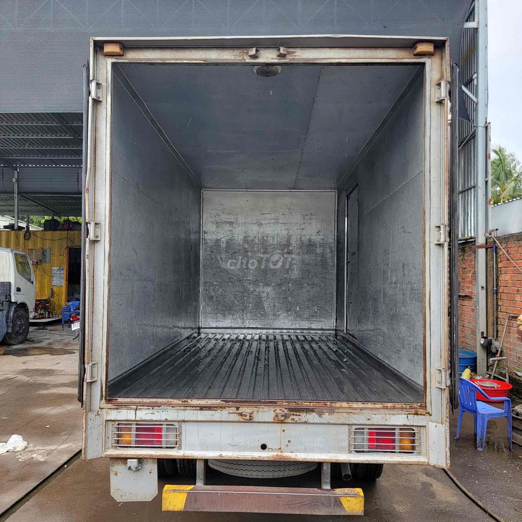 ISUZU QKF TẢI 1 tấn thùng 3m6 đời 2012 Xe đẹp zin. Mua bán Xe tải, xe ben tại Quận Bình Thuỷ Cần Thơ được đăng bởi Phạm Nguyễn Băng Nhi hình 5