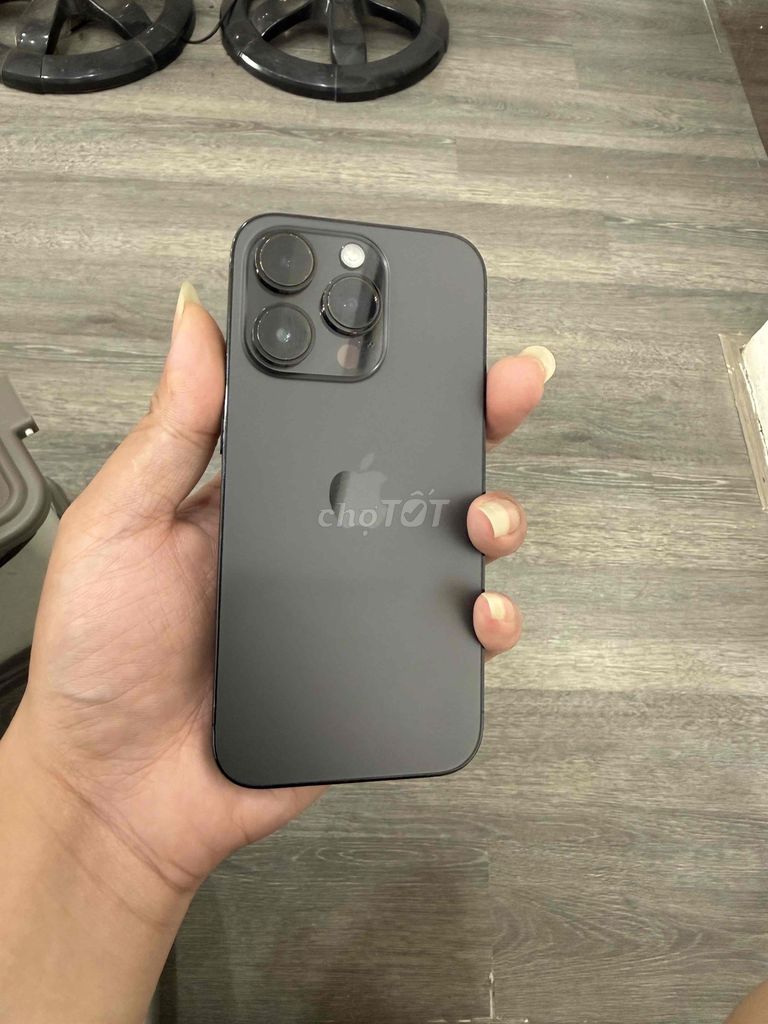 Apple iPhone 14 Pro Đen 128G zin. Mua bán Điện thoại tại Quận Đống Đa Hà Nội được đăng bởi Minh hình 1