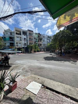 bán toà nhà căn hộ dịch vụ thang máy 16 phòng góc ngã tư khu cao lỗ. Mua bán nhà ở tại Huyện Bình Chánh Tp Hồ Chí Minh được đăng bởi Phạm Văn Thắng