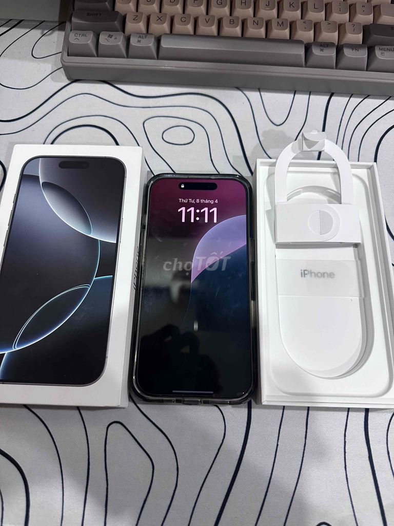 Apple iPhone 16 Pro 512GB Trắng Mỹ. Mua bán Điện thoại tại Thành phố Buôn Ma Thuột Đắk Lắk được đăng bởi tiến lê hình 1