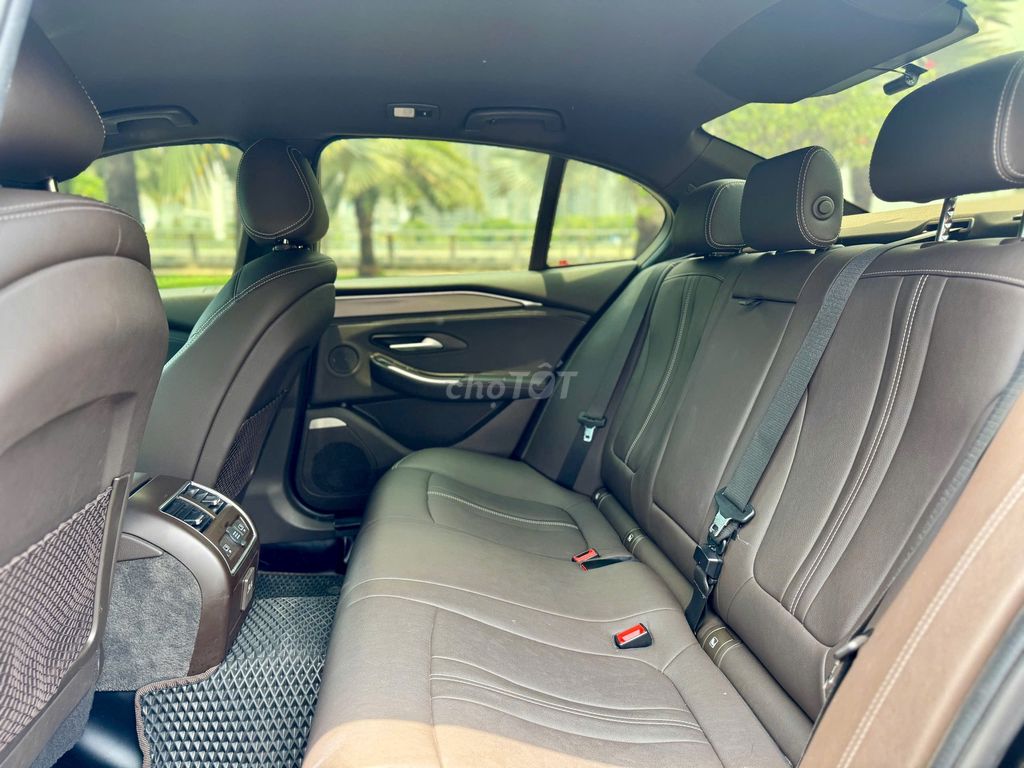 VinFast Lux A Base 2022 - Màu đen - 2v2km. Mua bán Ô tô tại Thành phố Thủ Đức Tp Hồ Chí Minh được đăng bởi OTOCITY hình 10