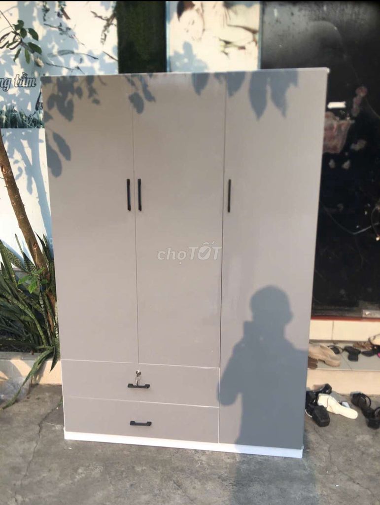 TỦ NHỰA ĐÀI LOAN 3 CÁNH MÀU XÁM. Mua bán Tủ, kệ gia đình tại Thành phố Biên Hòa Đồng Nai được đăng bởi Tủ nhựa đài loan hoàng quân hình 1