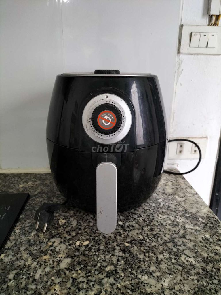 Nồi chiên không dầu Rapido Đen Gia đình. Mua bán Bếp, lò, đồ điện nhà bếp tại Quận Tây Hồ Hà Nội được đăng bởi Hải pass nồi chiên hình 1
