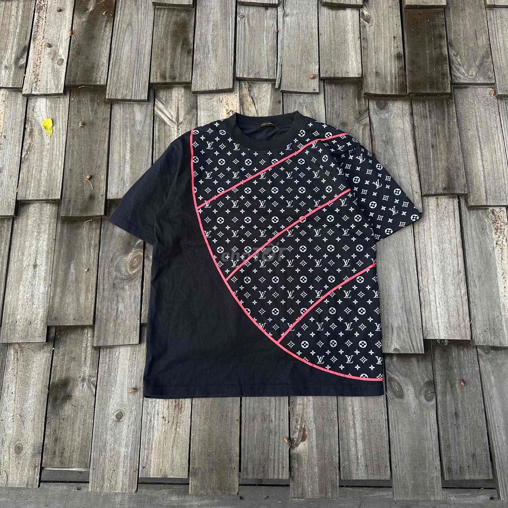 Áo thun nam Louis Vuitton đen size M. Mua bán Quần áo tại Quận Tân Phú Tp Hồ Chí Minh được đăng bởi thanh xuan hình 1