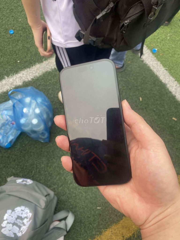 Apple iPhone 16 Pro 256GB Đen. Mua bán Điện thoại tại Quận Cầu Giấy Hà Nội được đăng bởi Nguyễn Công Minh hình 1