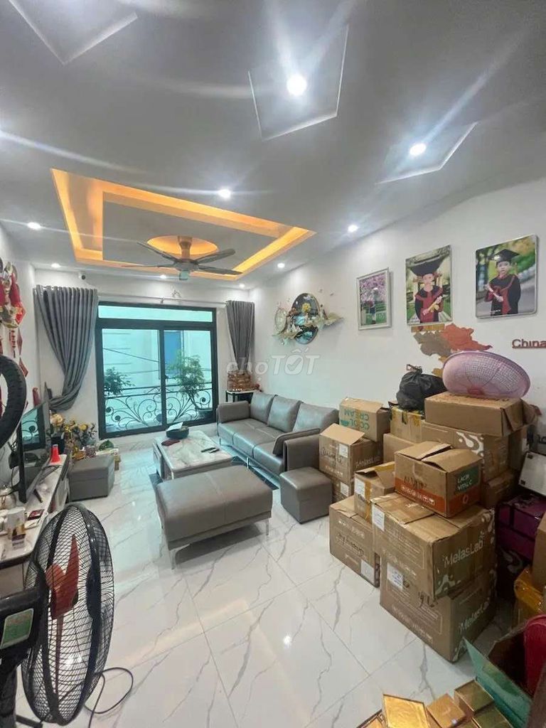 Bán nhà phố lạc Long Quân 77m2, xây 4 tầng sổ đỏ chính chủ. Mua bán nhà ở tại Quận Tây Hồ Hà Nội được đăng bởi Nguyễn Khoa hình 3