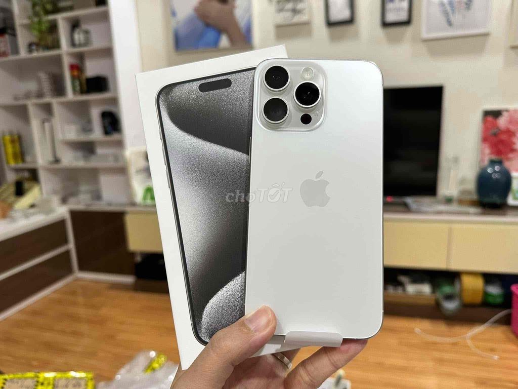 iPhone 15 Pro Max 256GB Trắng FULLBOX APPLE 2025. Mua bán Điện thoại tại Quận Thanh Xuân Hà Nội được đăng bởi Nguyễn Huy Dũng hình 1