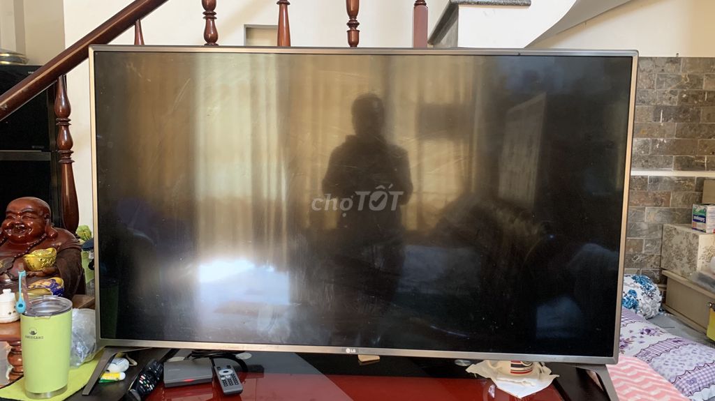 Tivi LG 49 inch. Mua bán Tivi, Âm thanh tại Quận 8 Tp Hồ Chí Minh được đăng bởi Nguyễn Hồng hình 1