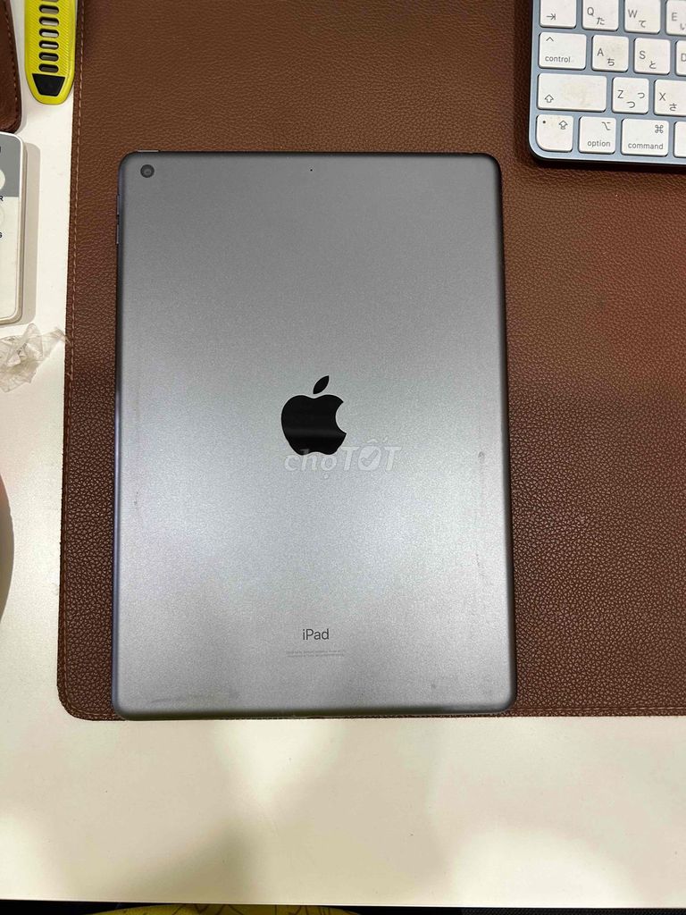 thanh lý ipad gen 8 wifi 32gb 99%