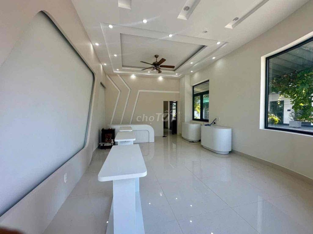 Аренда · 4 комн. · 116 м² · Quận Liên Chiểu, ул. Đường Trần Đăng