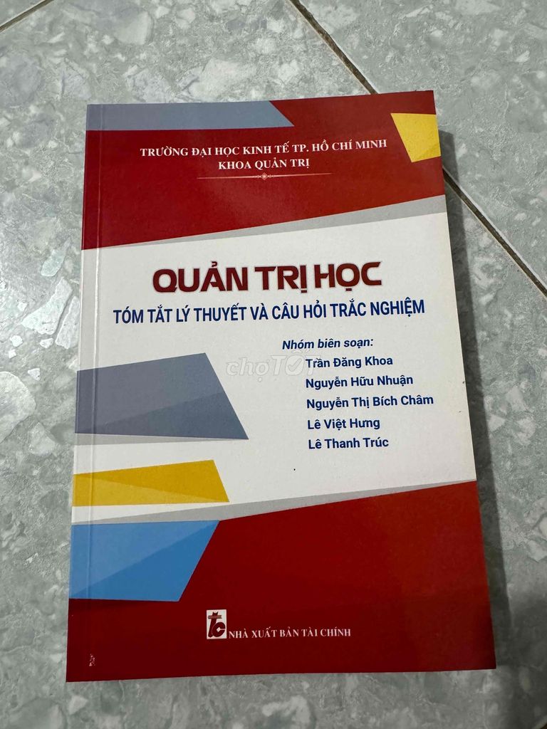 Sách Quản trị học tóm tắt lý thuyết và bài tập