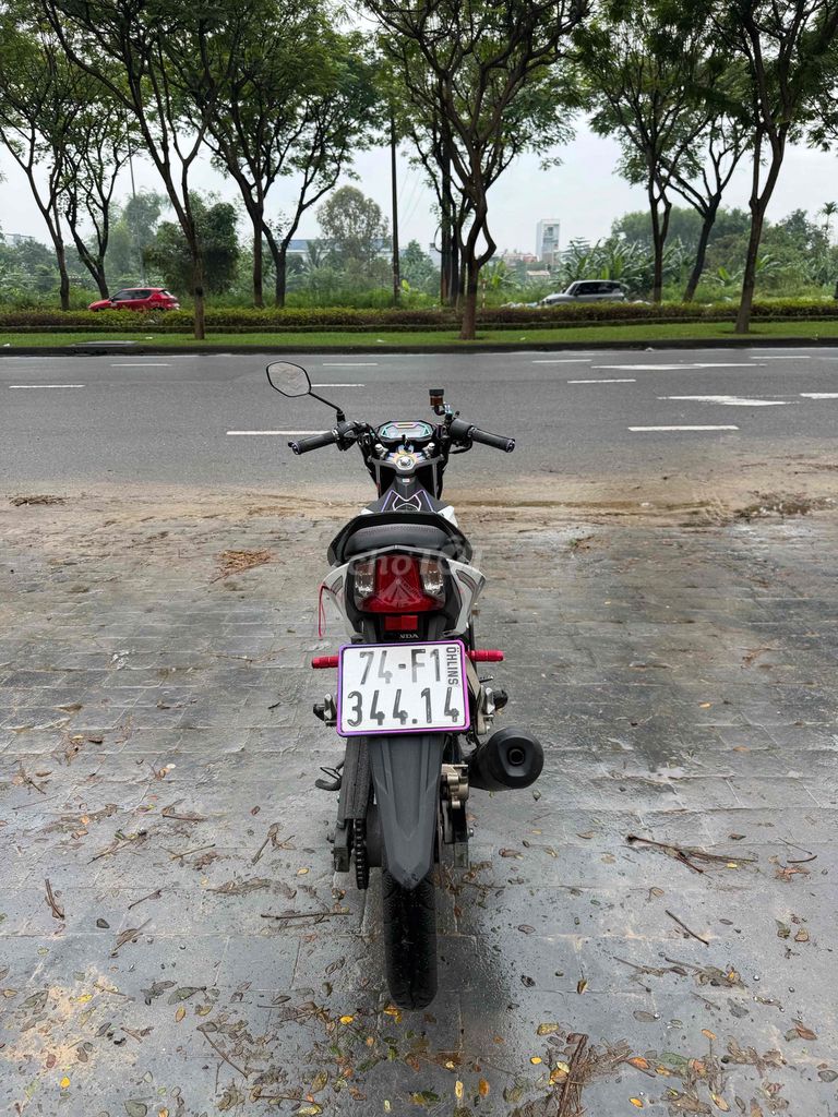 Chính chủ cần bán xe sonic máy rin êm chạy bốc. Mua bán Xe máy tại Quận Liên Chiểu Đà Nẵng được đăng bởi Cửa hàng xe máy Nhớ Đình Nguyễn hình 6