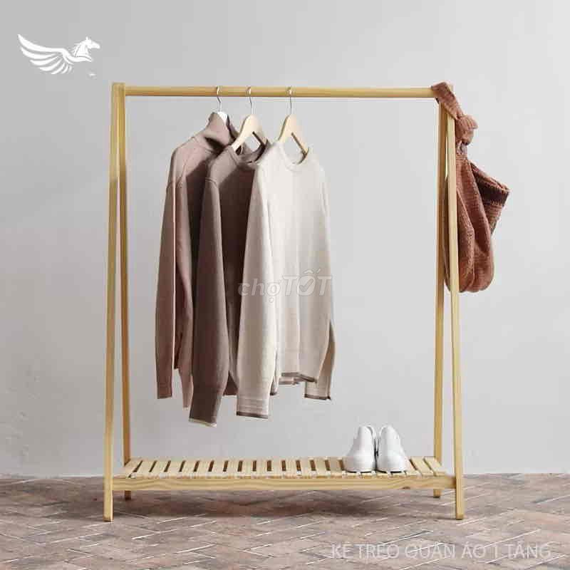 Kệ treo quần áo gỗ 1m2 1 tầng. Mua bán Tủ, kệ gia đình tại Quận Nam Từ Liêm Hà Nội được đăng bởi Trinh Trinh hình 1