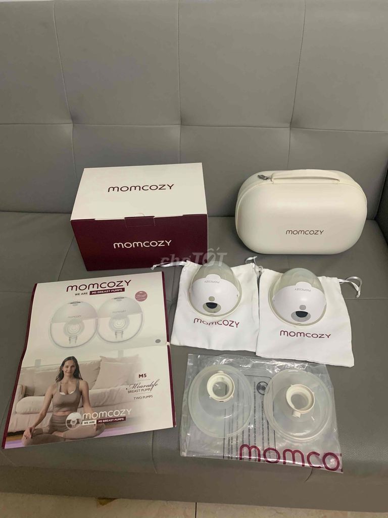 momcozy m5 rảnh tay cho me nao cần