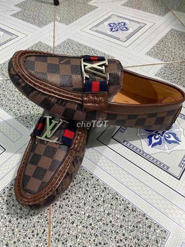 Giày LV mới size 40.