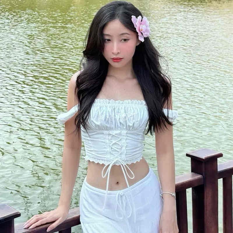 Áo Émilie croptop nữ Juliet Top Trắng. Mua bán Quần áo tại Huyện Chợ Mới An Giang được đăng bởi Trang Thảo hình 1