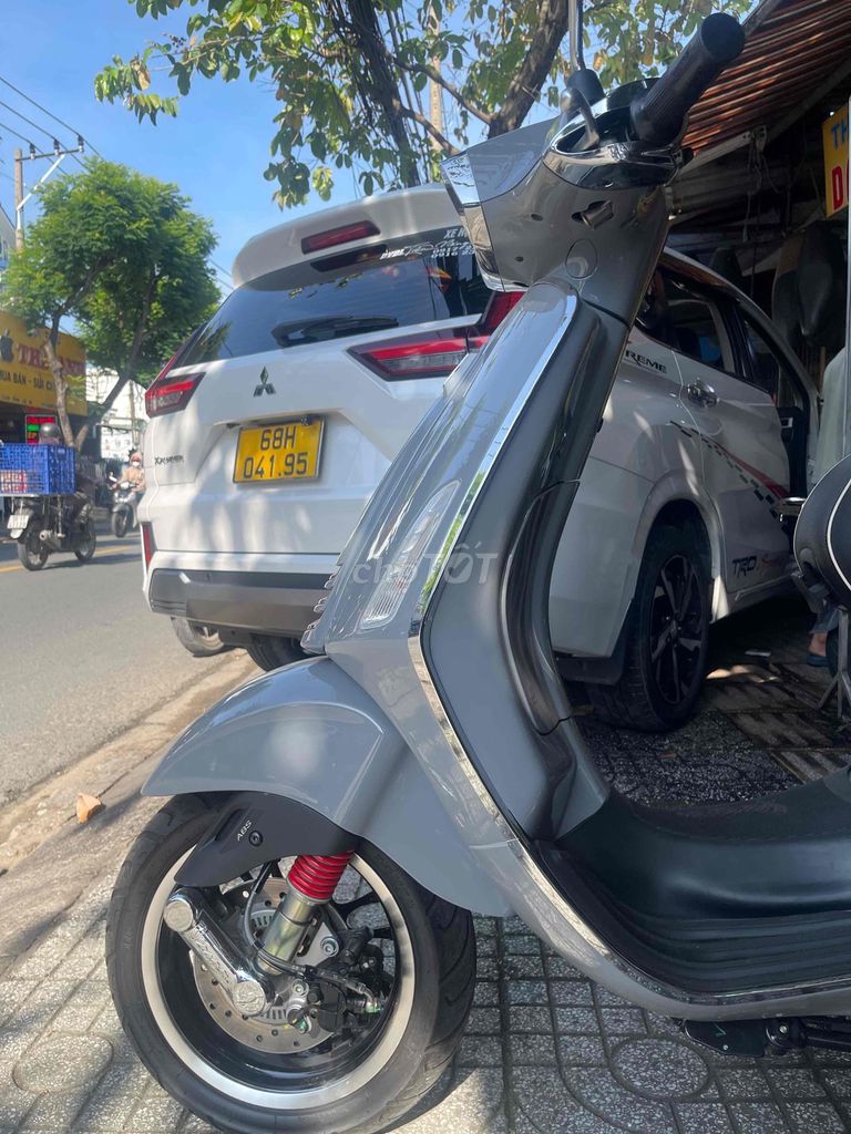 Vespa Lướt Keng odo 2k - Cầm Đồ Thanh Lý. Mua bán Xe máy tại Quận Bình Tân Tp Hồ Chí Minh được đăng bởi Tharo Phạm hình 5