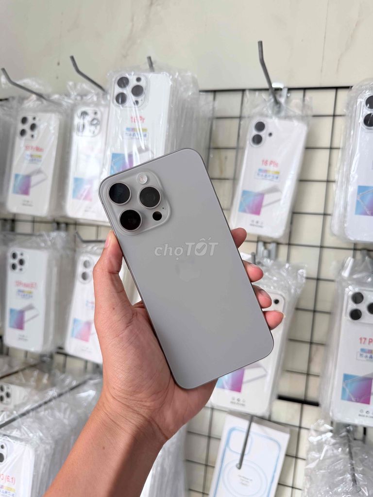 Apple iPhone 15 Pro Max 256GB Titan Việt Nam. Mua bán Điện thoại tại Huyện Châu Đức Bà Rịa - Vũng Tàu được đăng bởi Lê Quang Sáng hình 1