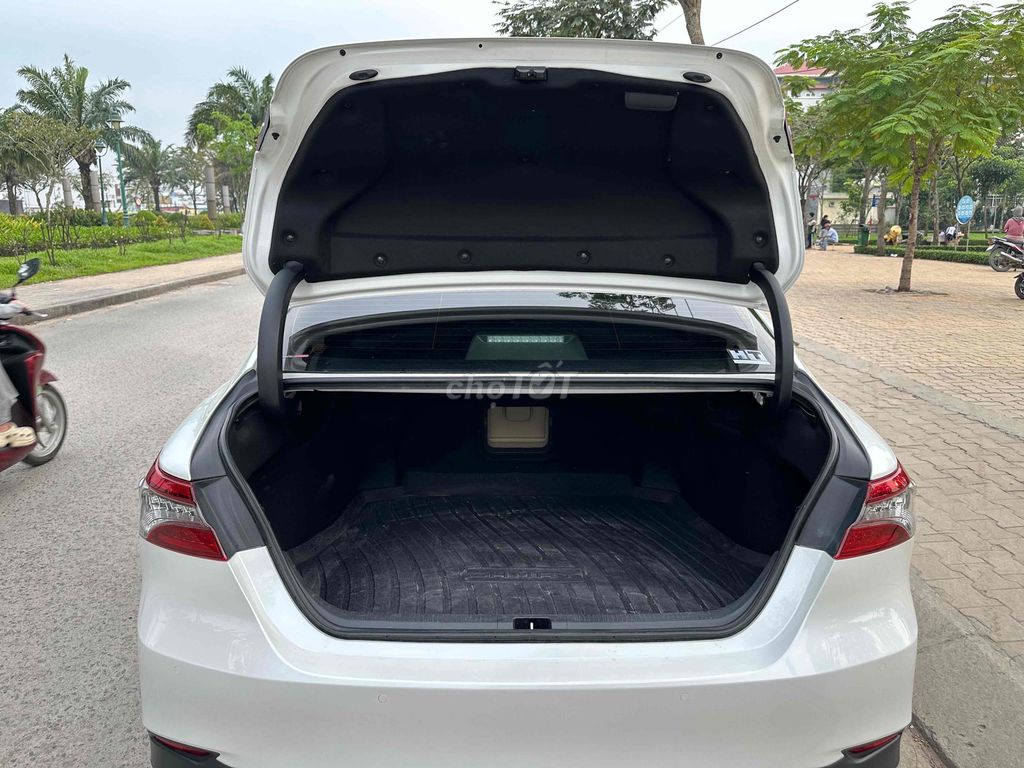 Toyota Camry 2022 2.0 Q xe cực đẹp không lỗi. Mua bán Ô tô tại Huyện Hóc Môn Tp Hồ Chí Minh được đăng bởi Hoàng Danh  hình 20