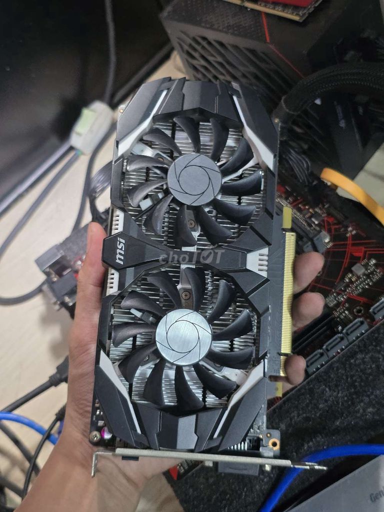 SẴN EM MSI GTX 1050TI 4G 2FAN K PHỤ , VỪA HẾT BH