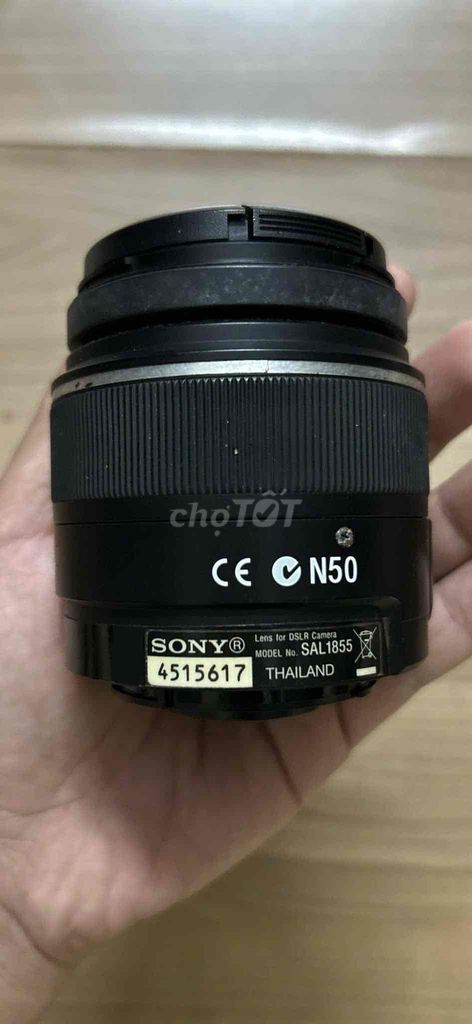 Cần bán 1 len Sony N50 và Flash đi kèm