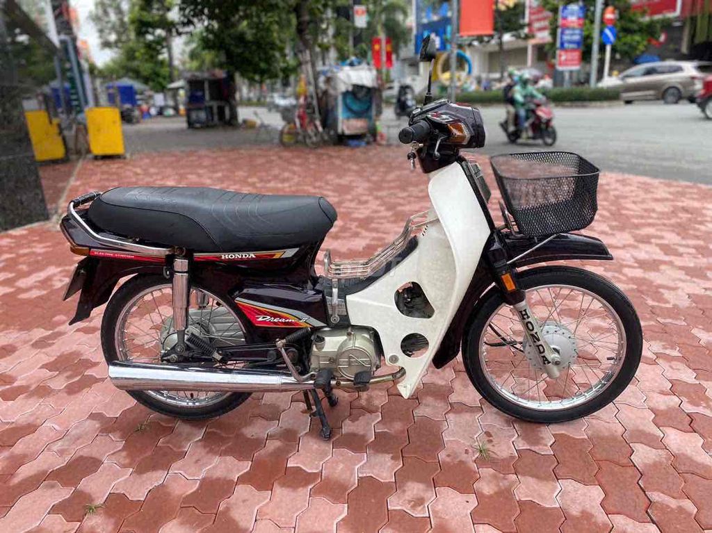 Honda Dream thái 2001,bstp,xe dọn mới đẹp keng. Mua bán Xe máy tại Quận 8 Tp Hồ Chí Minh được đăng bởi Bảo Anh hình 4