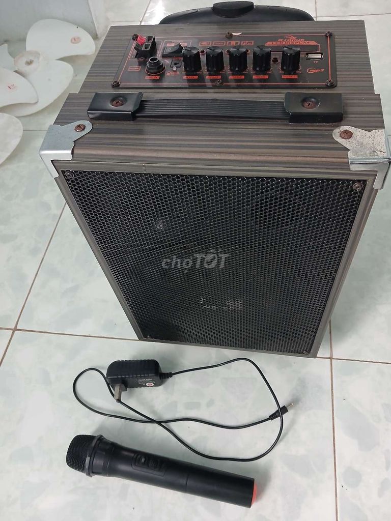 Loa karaoke Kiomic Q8 Nâu xám. Mua bán Tivi, Âm thanh tại Thành phố Phú Quốc Kiên Giang được đăng bởi Trần Quốc Việt  hình 1
