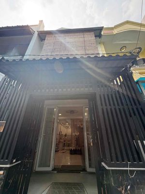 Kẹt tiền chữa bệnh cần bán gấp ra nhanh căn nhà hẻm 2m