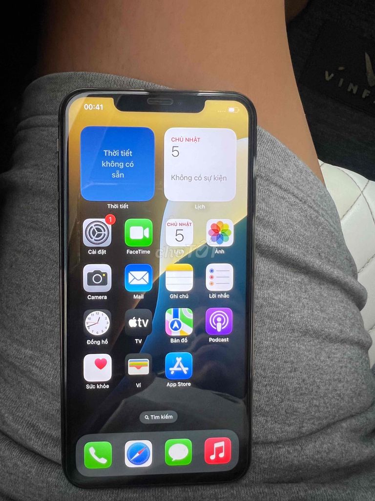 Apple iPhone Xs Max 64GB Vàng. Mua bán Điện thoại tại Thành phố Thủ Dầu Một Bình Dương được đăng bởi Nguyễn Hùng hình 1