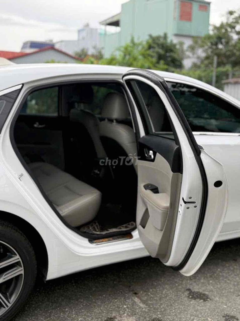 Kia Cerato 2019 1.6 AT Deluxe  xe gia đình. Mua bán Ô tô tại Quận Liên Chiểu Đà Nẵng được đăng bởi toàn hình 4