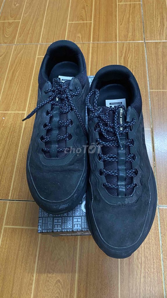 Giày thể thao Helly Hansen Nam Da lộn Đen 42. Mua bán Giày dép tại Quận Tây Hồ Hà Nội được đăng bởi Đỗ hoàn hình 1